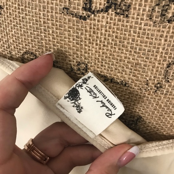 Rachel Kate beige off the shoulder top - Picture 6 of 8